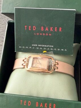 Ted Baker London Iconic Leather Strap Watch, 8mm x 12mm
